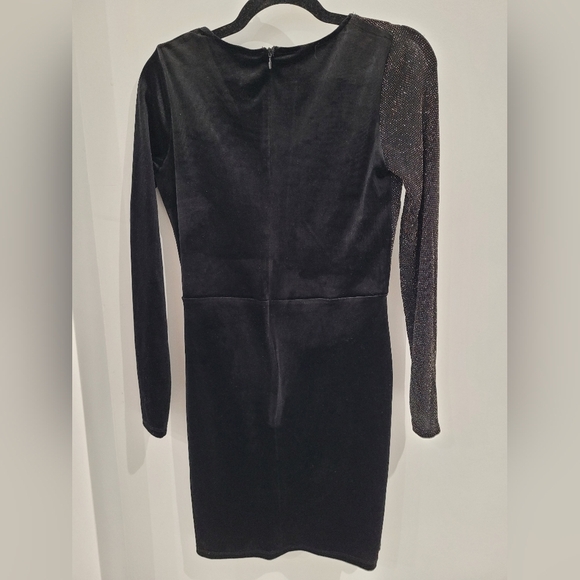 NWT-Black and gold velvet wrap dress-Small - Picture 2 of 7